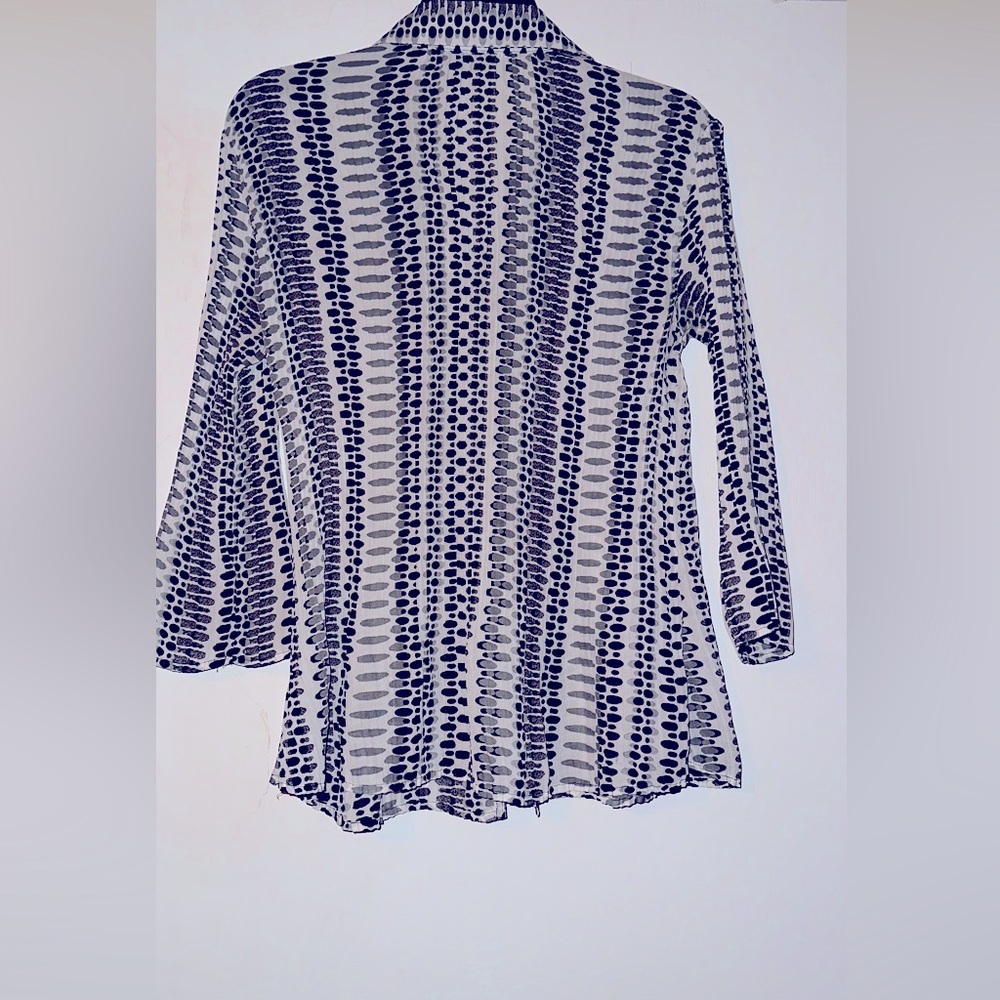 Geometric pattern blouse - Picture 2 of 5